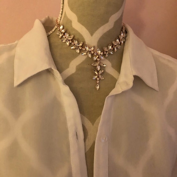 Guess white button down blouse - Picture 4 of 6